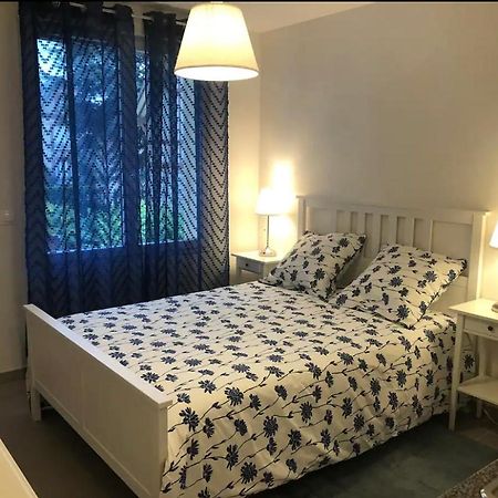 Studio A 300 M De La Gare De Mantes-La-Jolie Dış mekan fotoğraf