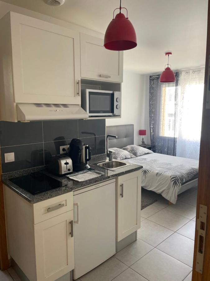Studio A 300 M De La Gare De Mantes-La-Jolie Dış mekan fotoğraf
