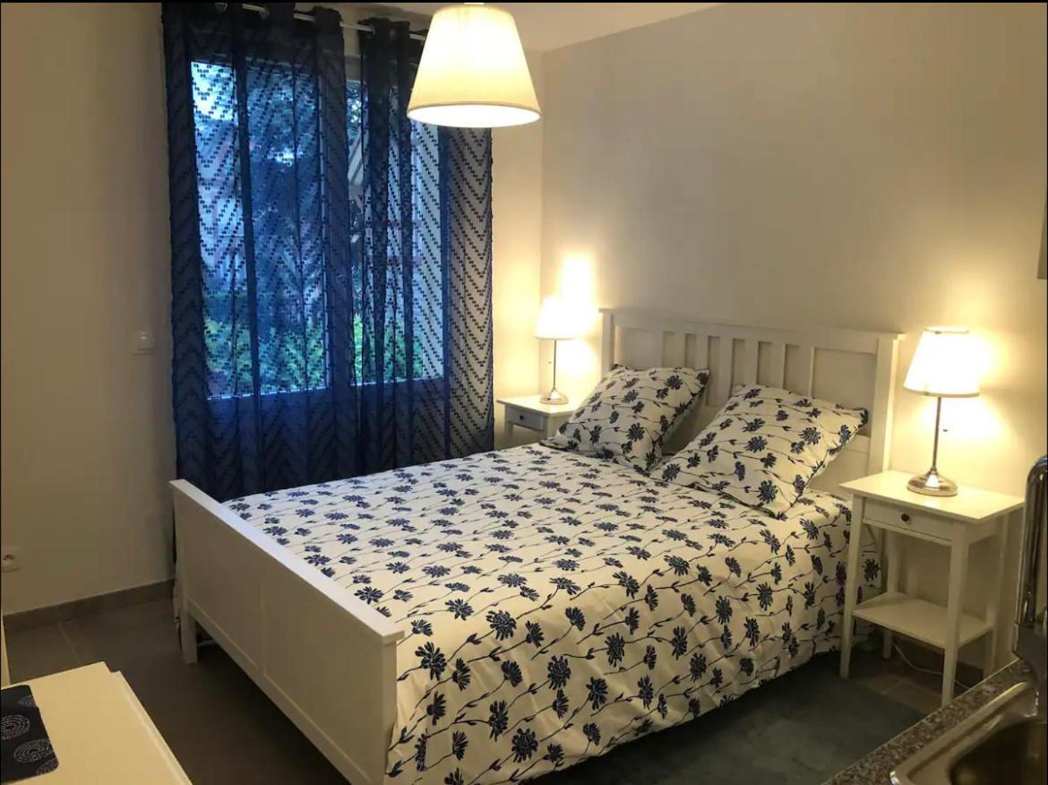 Studio A 300 M De La Gare De Mantes-La-Jolie Dış mekan fotoğraf