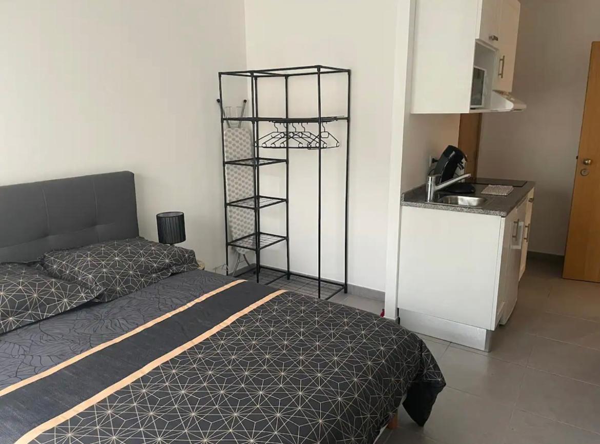 Studio A 300 M De La Gare De Mantes-La-Jolie Dış mekan fotoğraf